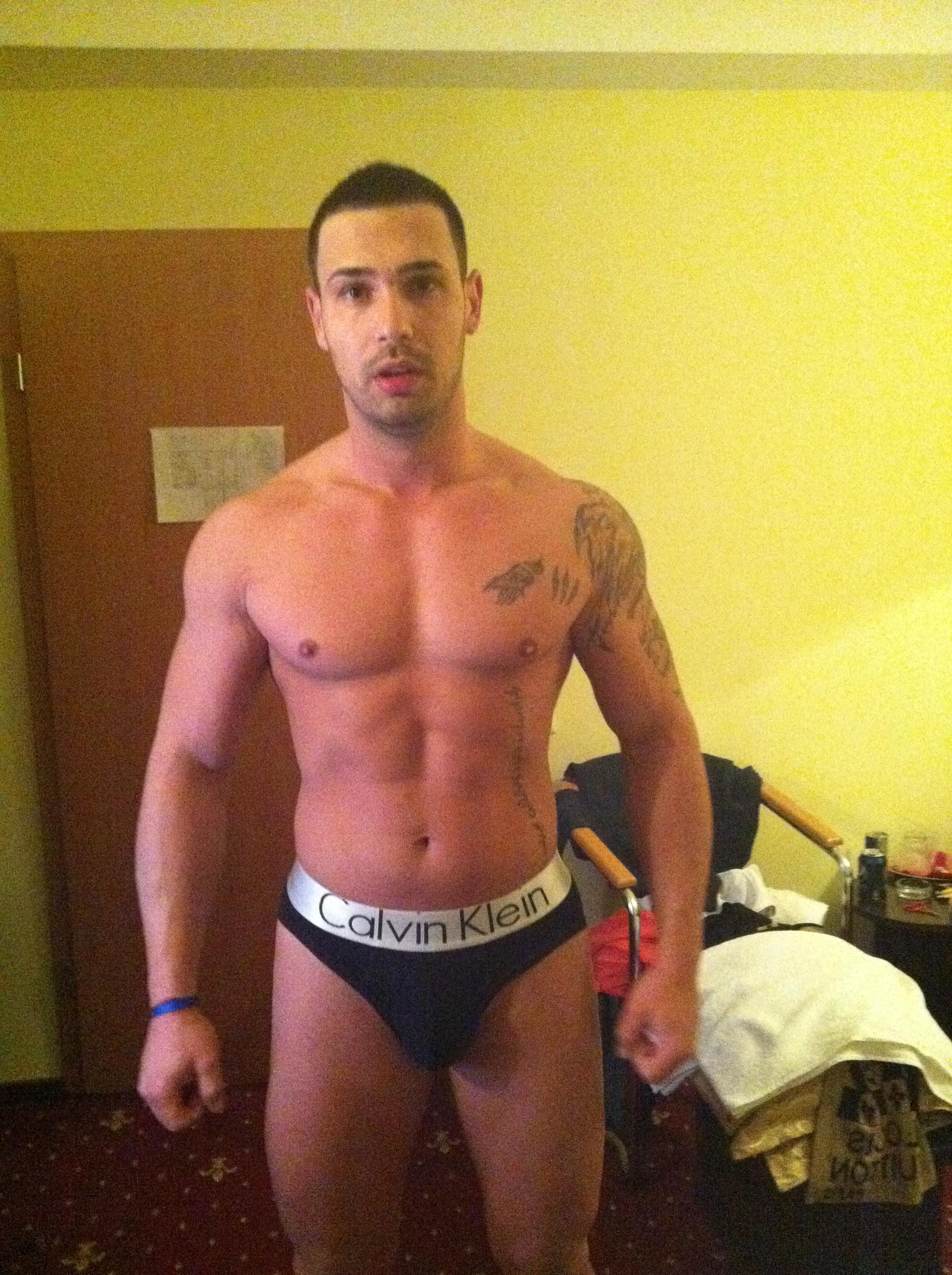 Cam 4 top men