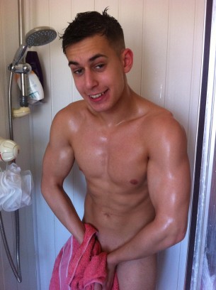 Musclesflexe: Cam4 Dick Of The Day
