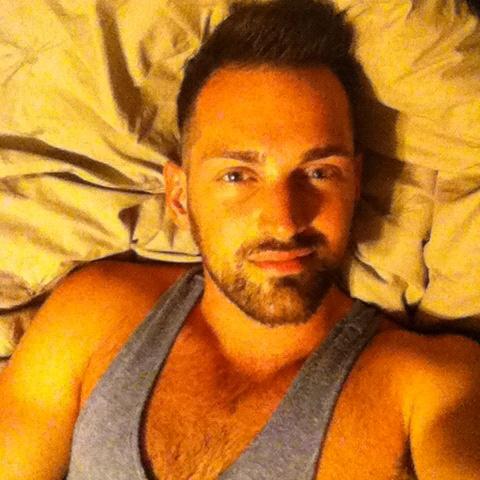 Men Of Cam4: Howbizarre