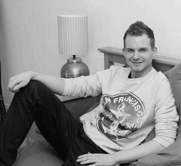 Sunday Funday With Riley Tess and Louis Goodwin on Cam4