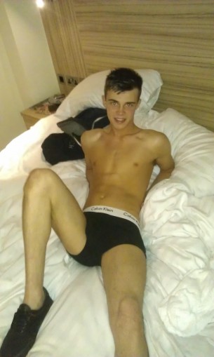 Fitlads2000: Cam4 Dick Of The Day