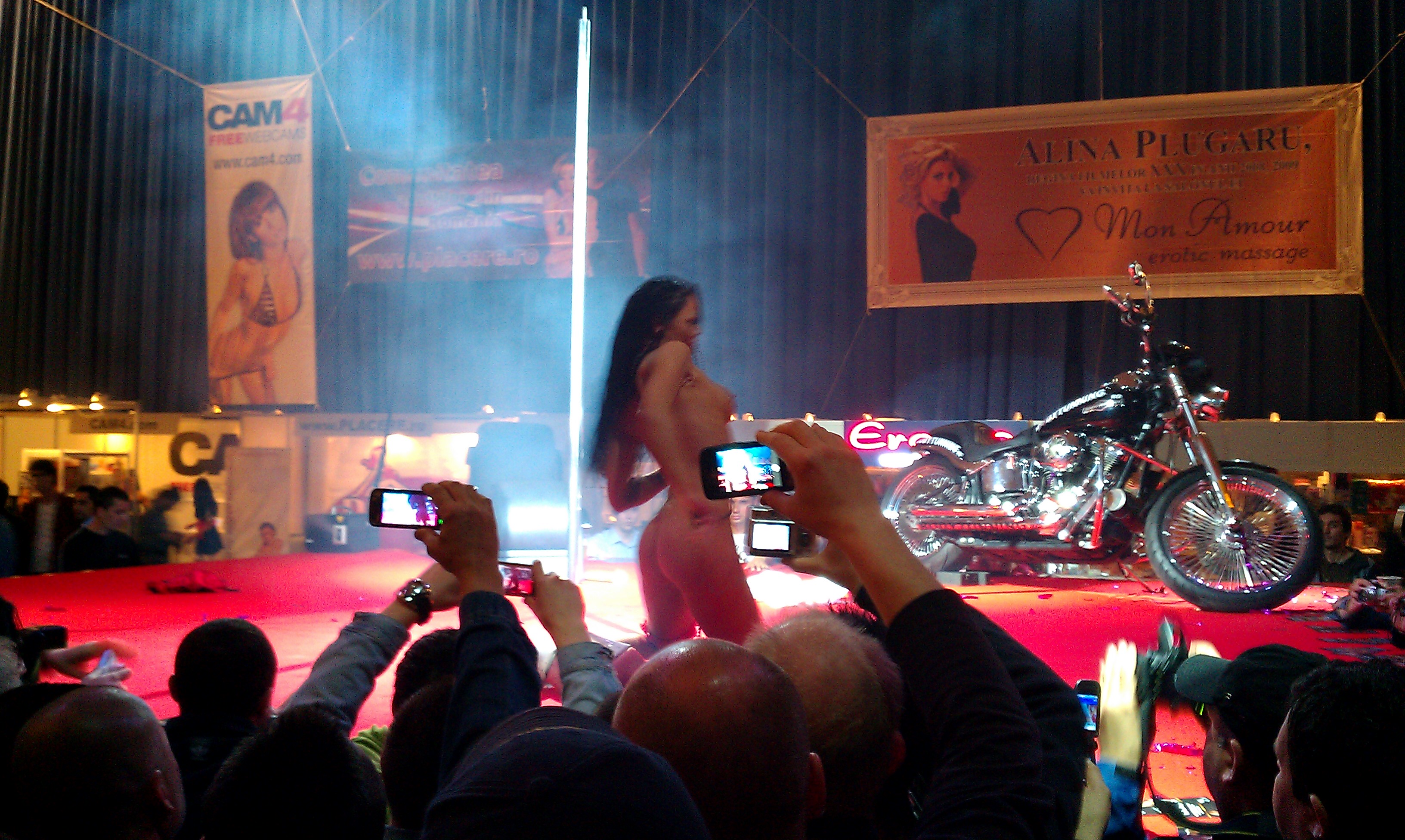 Cam4 webcam diretta palco principale eros show 2011 porno star