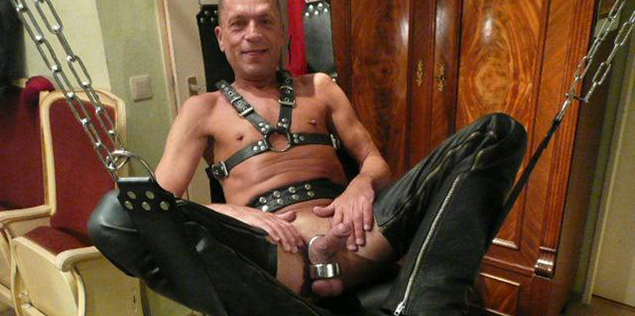 MassageMen: Cam4 Daddy Of The Day
