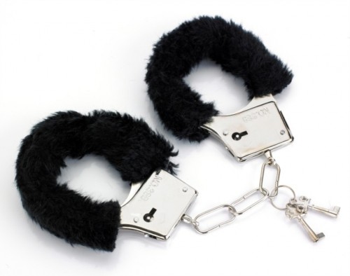 furry-hand-cuffs