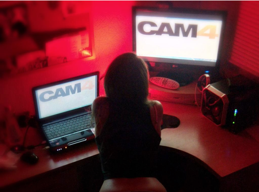 Camgirl Tips: How to Create a Fancy Bio on CAM4